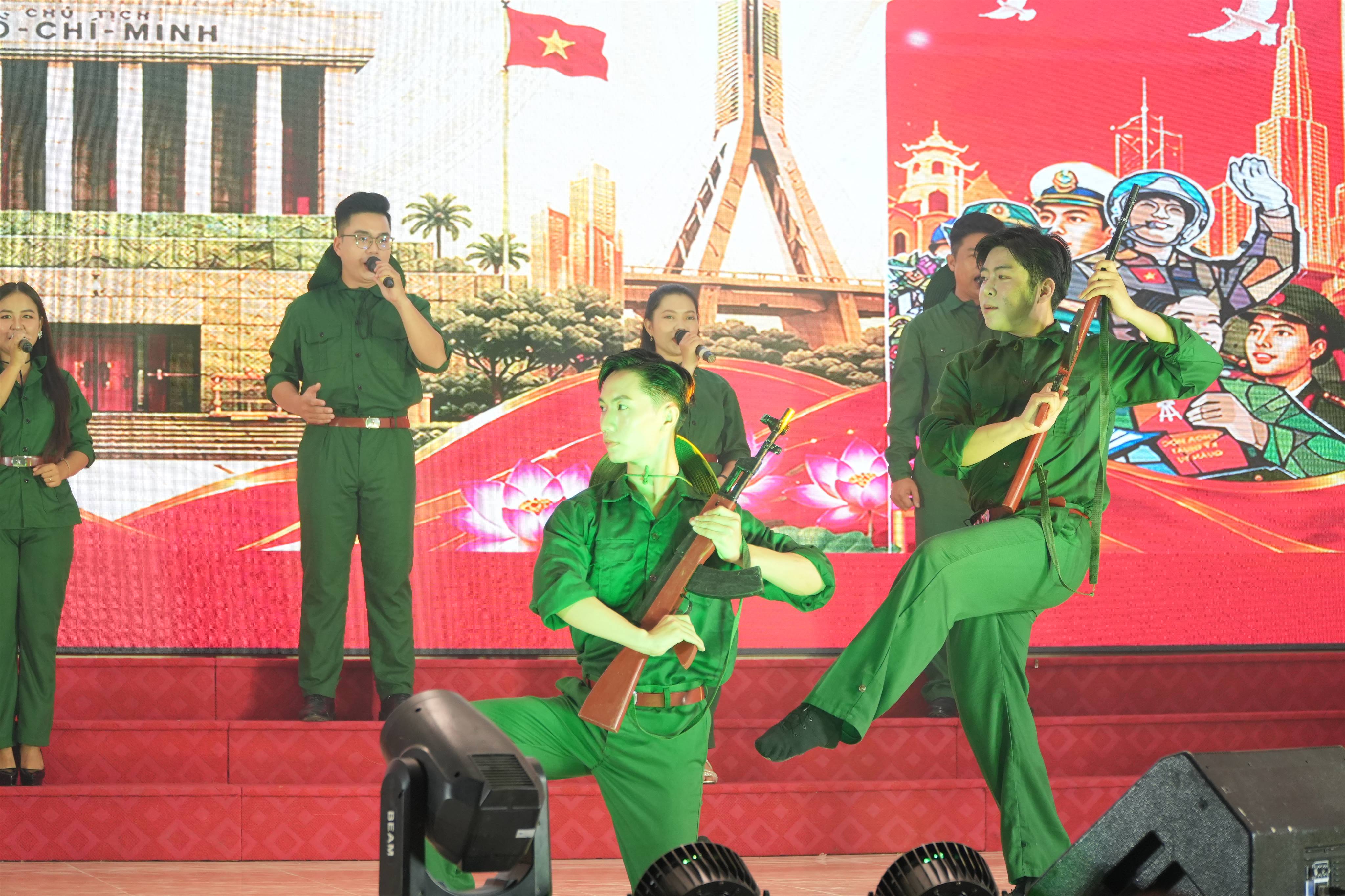 anh tin bai
